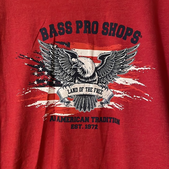 Bass Pro Shops T-shirt - Picture 2 of 2
